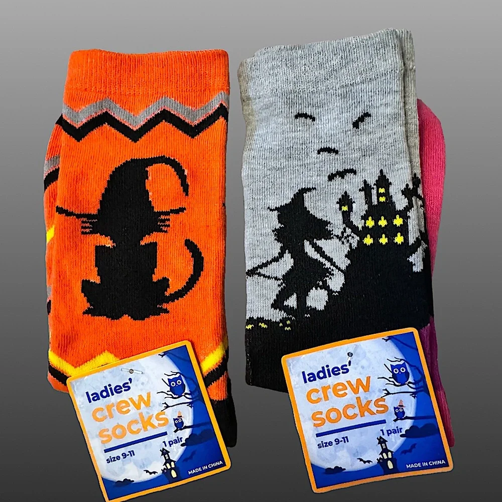 🎃*NWT*‎ 2pair Women’s Halloween Socks
